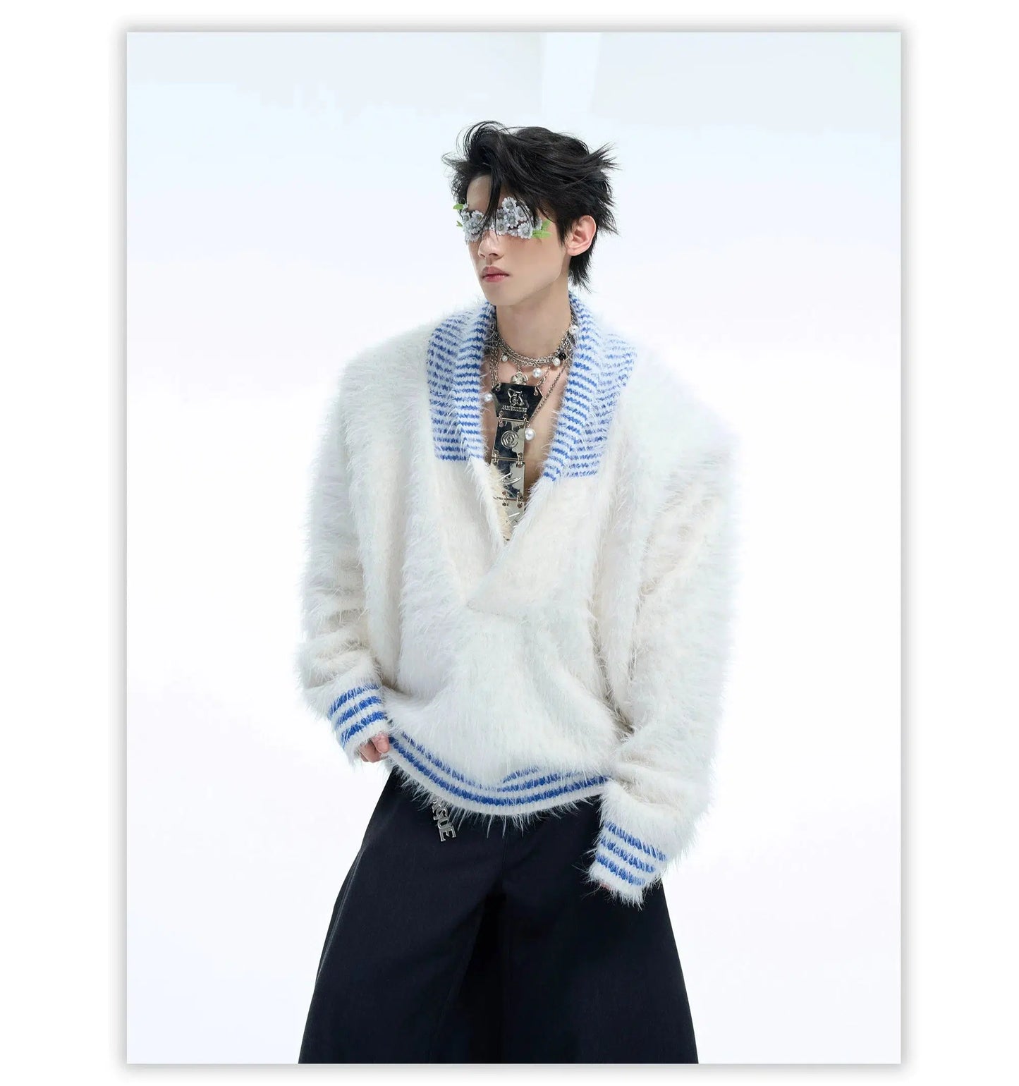 Oversized Furry V-neck Sweater-ArguE CulturE