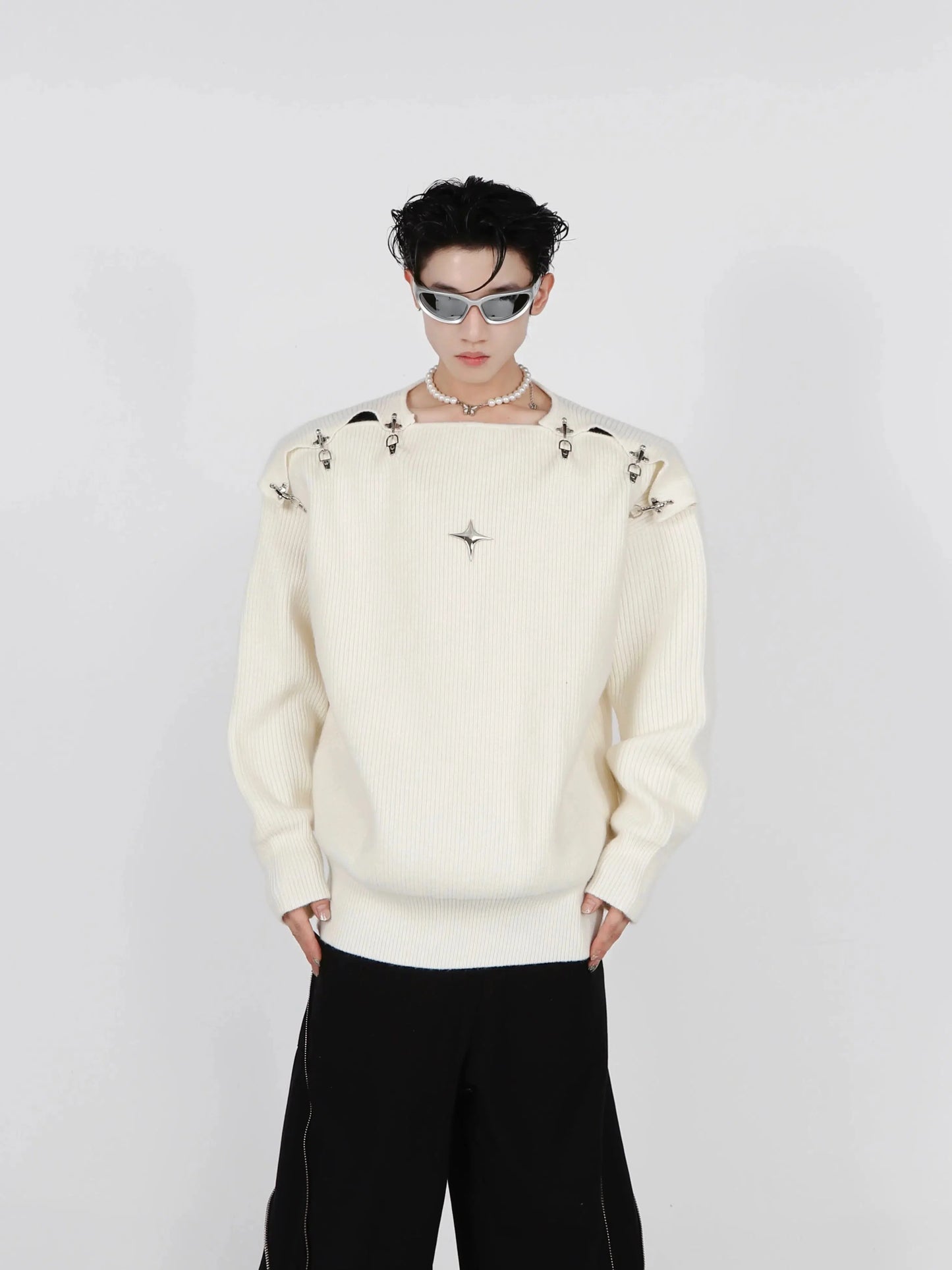 Buckle Hollow Knitted Sweater-ArguE CulturE