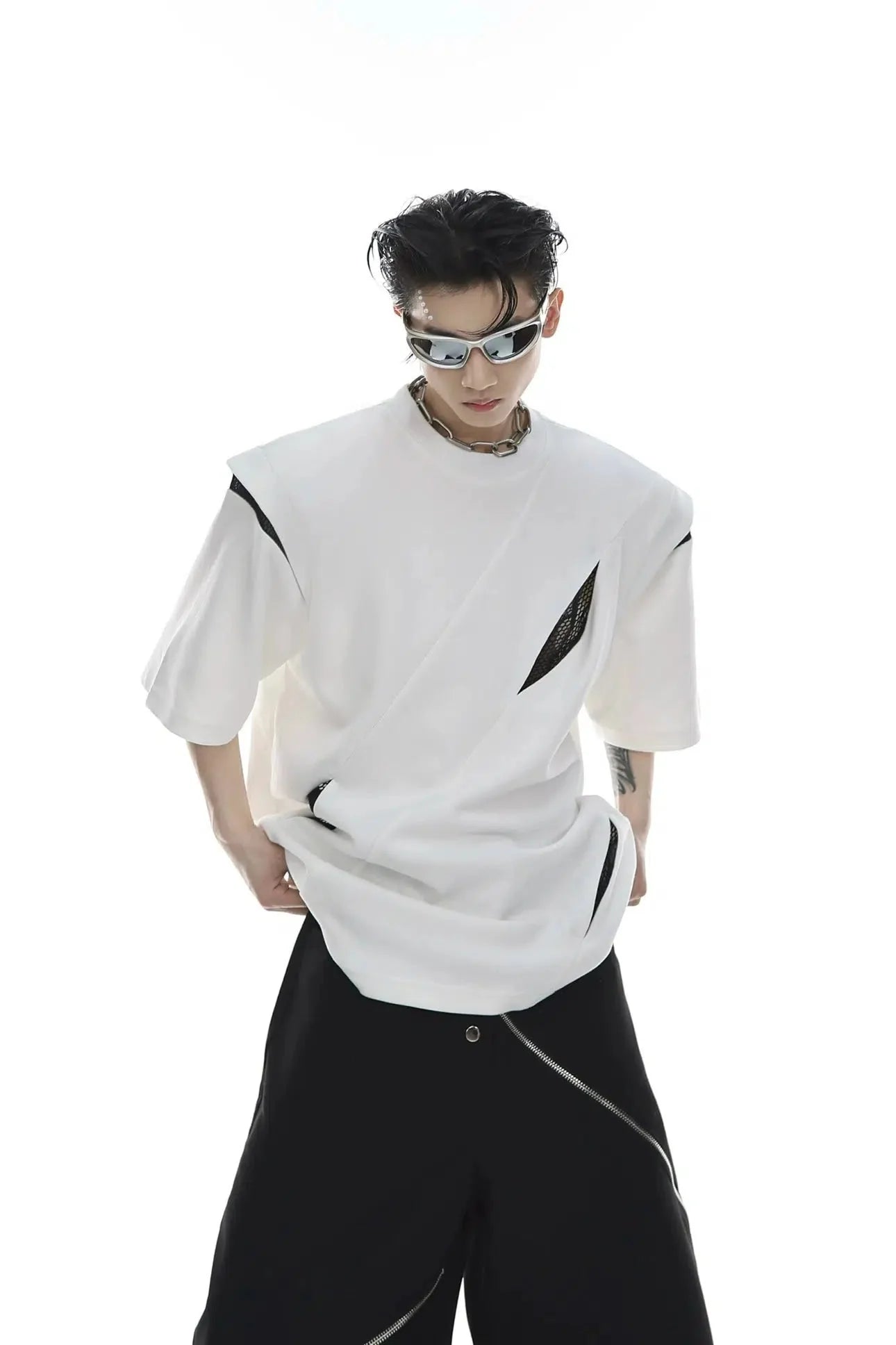 Deconstructed Split Shoulder Pad T-shirt-ArguE CulturE