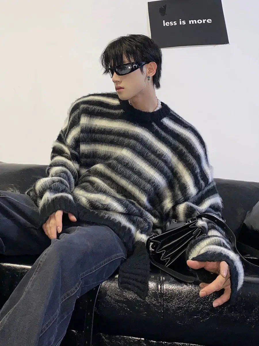 Striped Mohair Round Neck Loose Sweater-ArguE CulturE